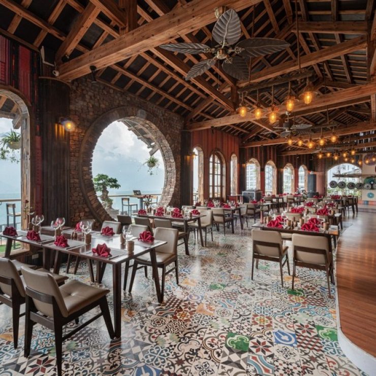 Sapa Sky View Restaurant & Bar: The Ultimate Rooftop Dining Experience in Vietnam’s Mountain Paradise (2026 Complete Guide)